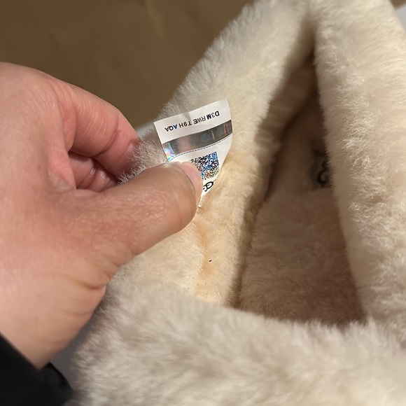 Women’s UGG Dakota Spill Seam Chestnut - Picture 6 of 6